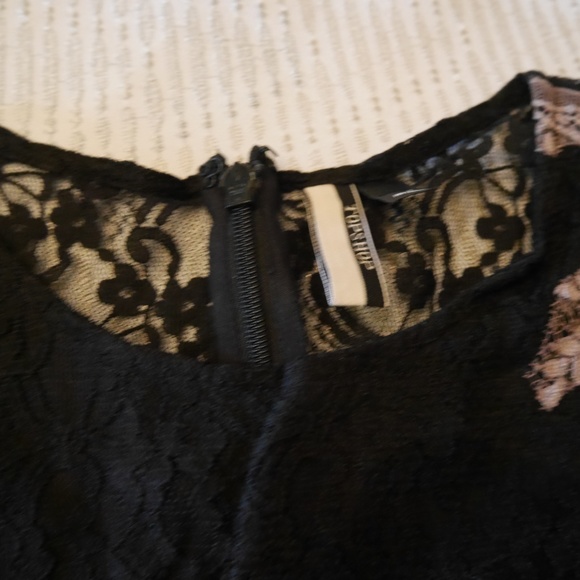 TOPSHOP Lace Multi-Color Dress - Picture 4 of 5